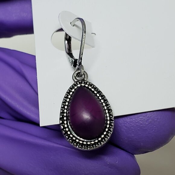 Women's Silver tone Dainty Design Purple Stone 1.25-inch Leverback Drop Earrings - Picture 3 of 6